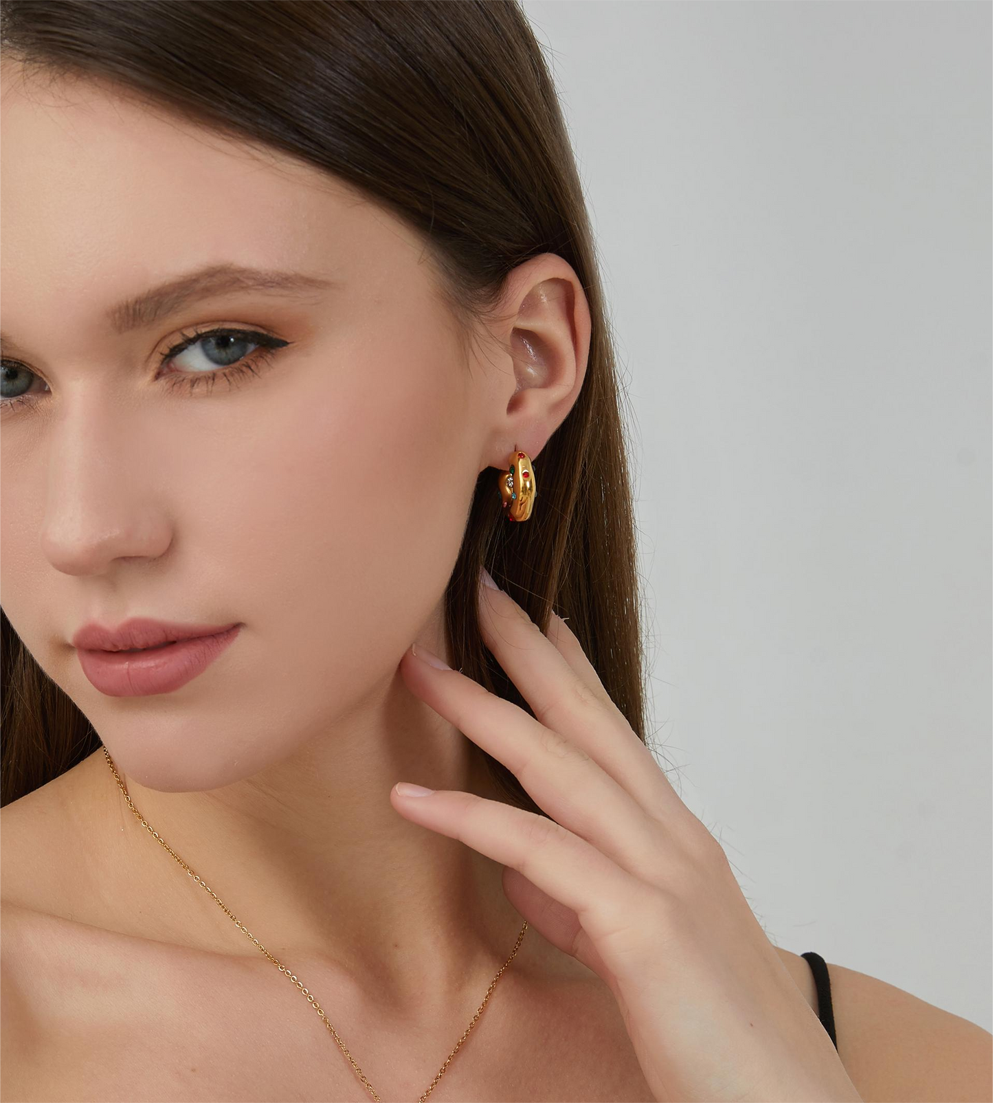 Hammer Grain Zircon Set Ear Ring